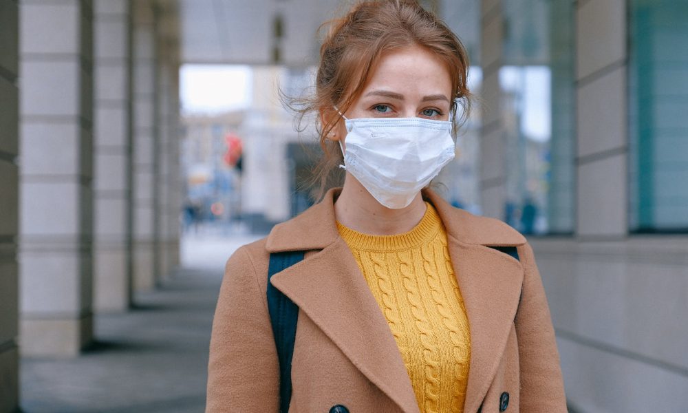 woman wearing face mask