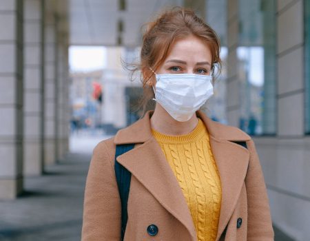 woman wearing face mask