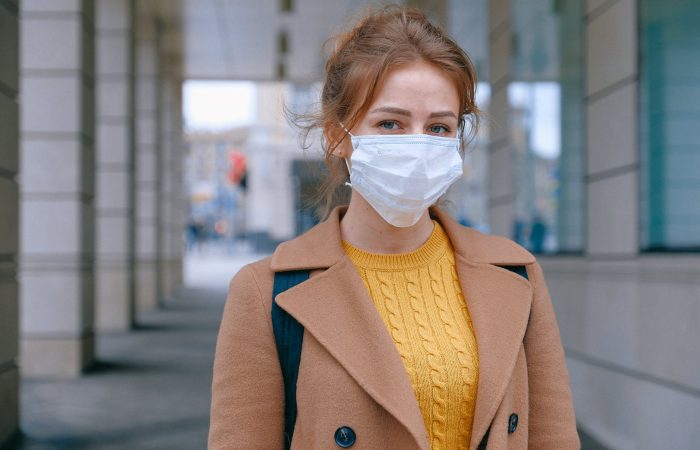 woman wearing face mask